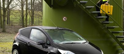 Ford Fiesta SportVan (2009) - picture 4 of 5