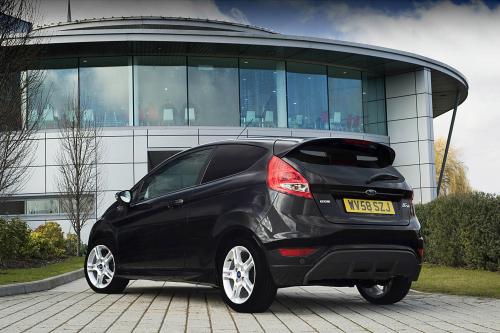 Ford Fiesta SportVan (2009) - picture 1 of 5