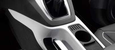 Ford Kuga (2009) - picture 7 of 8