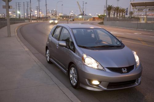 Honda Fit Sport (2009) - picture 33 of 98