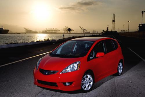Honda Fit (2009) - picture 8 of 17