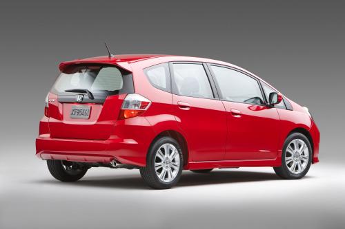 Honda Fit (2009) - picture 16 of 17