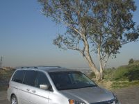 Honda Odyssey (2009) - picture 3 of 14