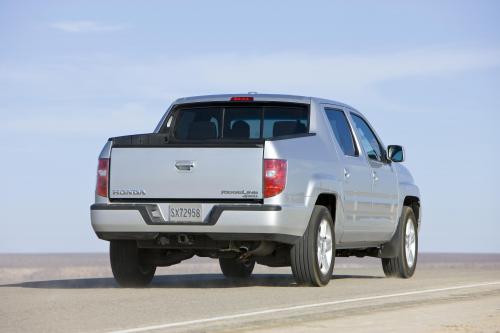 Honda Ridgeline (2009) - picture 17 of 38