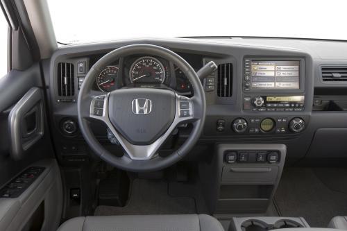 Honda Ridgeline (2009) - picture 33 of 38
