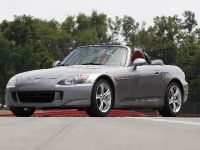 Honda S2000 (2009) - picture 2 of 19