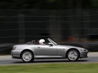 Honda S2000 (2009) - picture 14 of 19