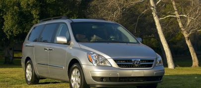 Hyundai Entourage (2009) - picture 4 of 9