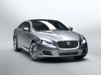 Jaguar XJ (2009) - picture 1 of 27