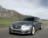 Jaguar XJ (2009) - picture 10 of 27