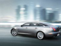 Jaguar XJ (2009) - picture 13 of 27