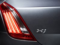 Jaguar XJ (2009) - picture 18 of 27