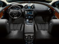 Jaguar XJ (2009) - picture 21 of 27