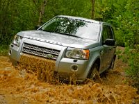 Land Rover LR2 HSE (2009) - picture 5 of 12