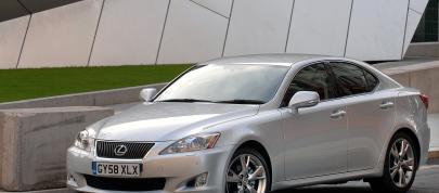Lexus IS 250/220d (2009) - picture 4 of 10