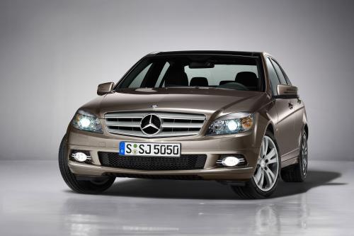 Mercedes-Benz C-Class Special Edition (2009) - picture 8 of 11