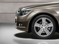 Mercedes-Benz C-Class Special Edition (2009) - picture 4 of 11