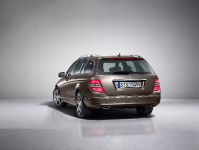 Mercedes-Benz C-Class Special Edition (2009) - picture 10 of 11