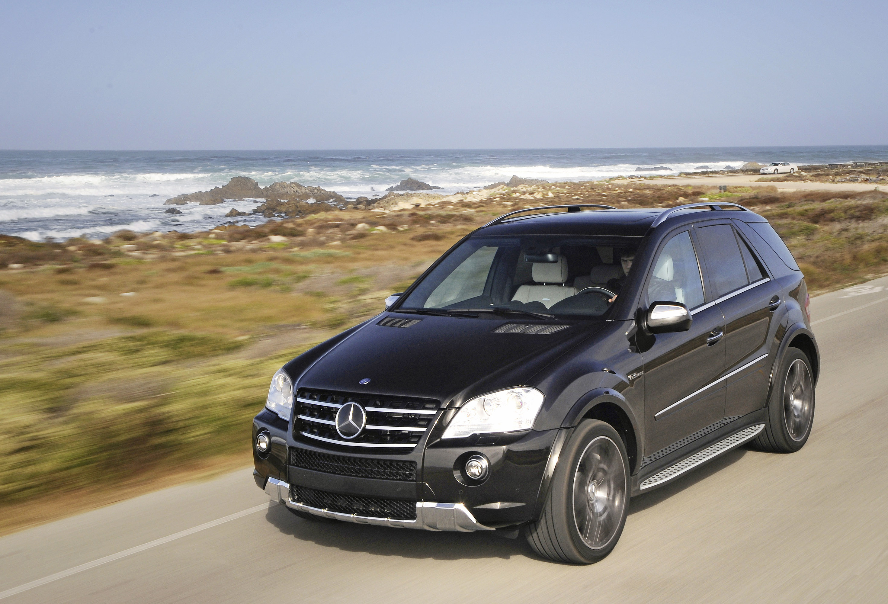 Mercedes-Benz ML63 AMG Performance Studio