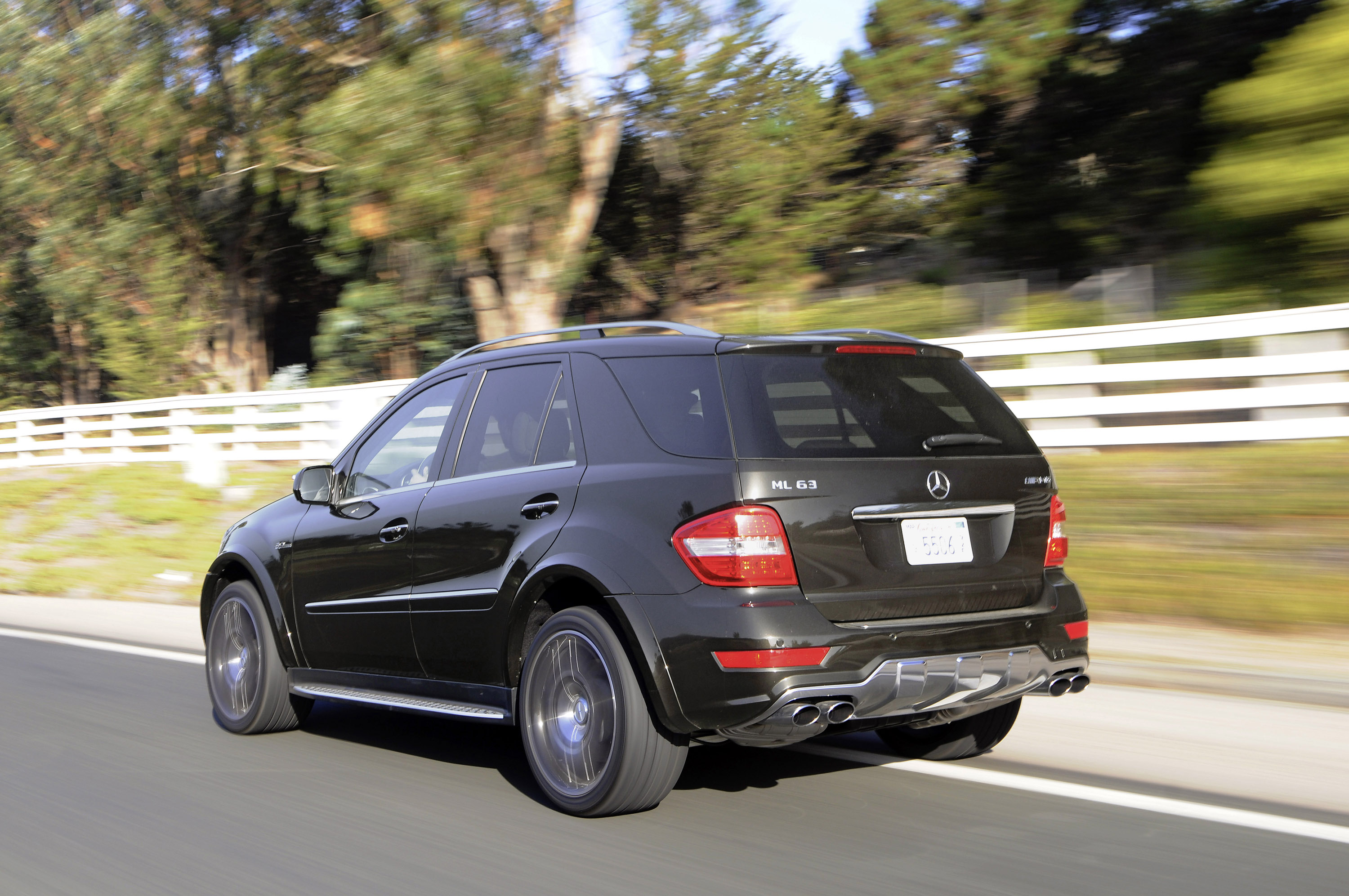 Mercedes-Benz ML63 AMG Performance Studio