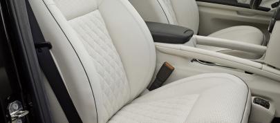 Mercedes-Benz ML63 AMG Performance Studio (2009) - picture 23 of 39
