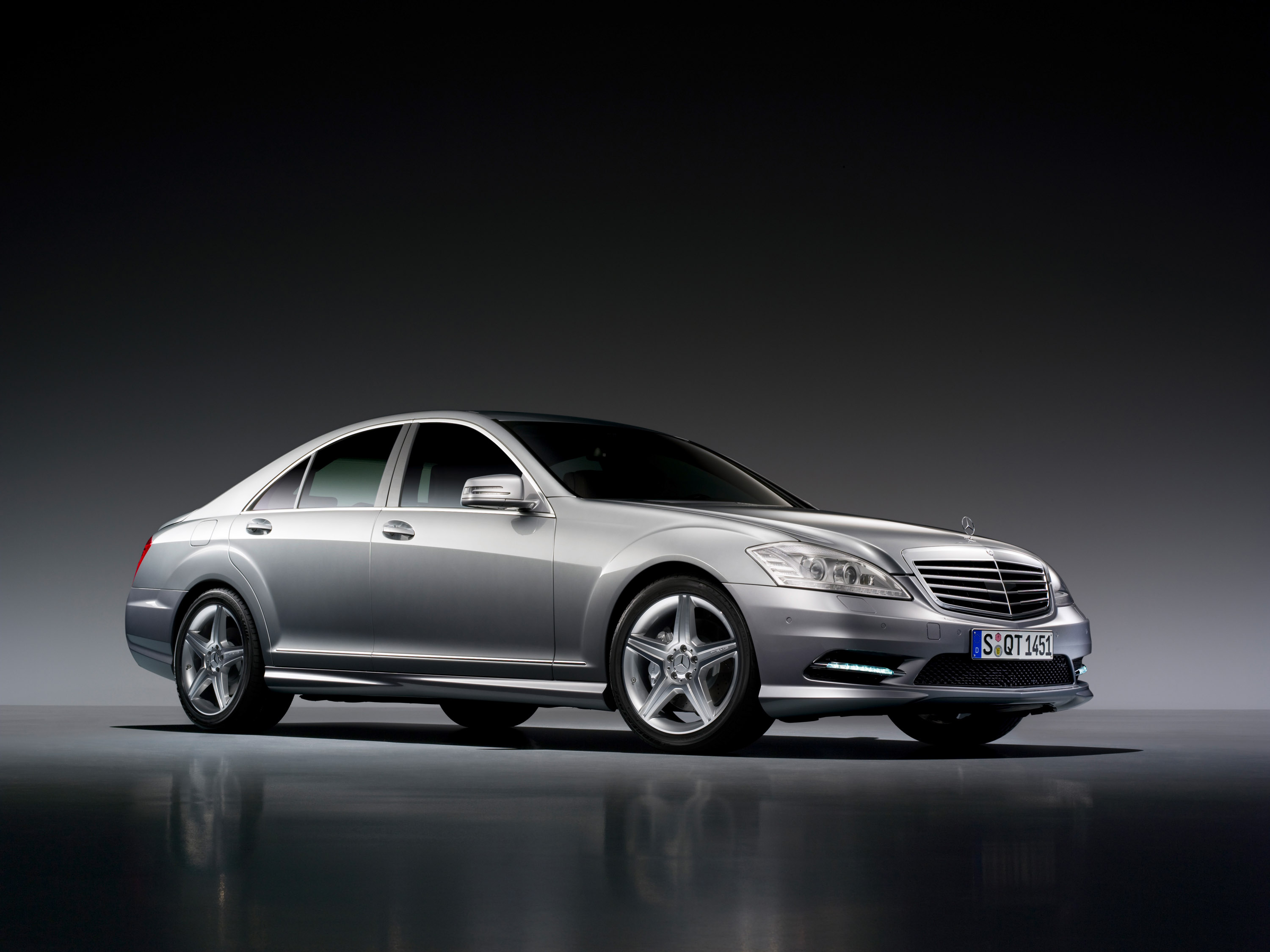 Mercedes-Benz S 500 4MATIC AMG