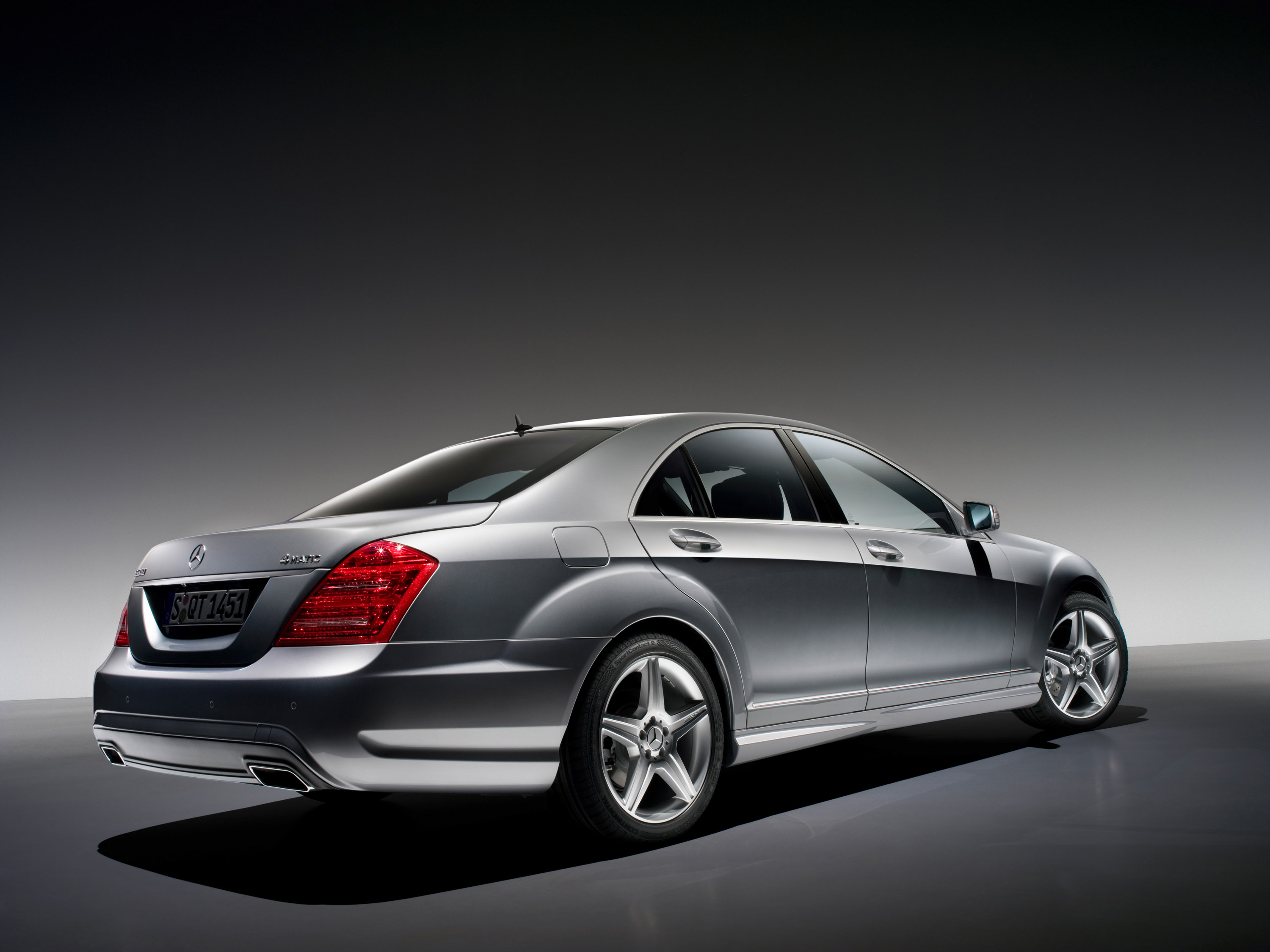 Mercedes-Benz S 500 4MATIC AMG