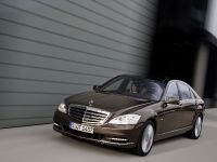 Mercedes-Benz S-Class (2009) - picture 5 of 7