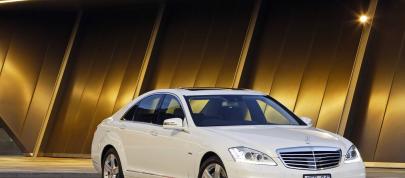 Mercedes-Benz S350 (2009) - picture 7 of 15