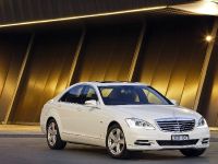 Mercedes-Benz S350 (2009) - picture 7 of 15