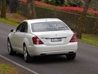Mercedes-Benz S350 (2009) - picture 13 of 15