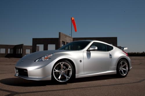 NISMO 370Z (2009) - picture 1 of 10