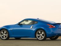 Nissan 370Z (2009) - picture 2 of 6
