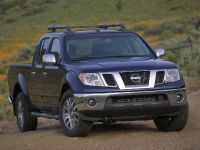 Nissan Frontier (2009) - picture 1 of 6