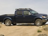 Nissan Frontier (2009) - picture 4 of 6