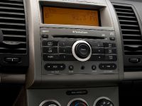 Nissan Sentra SE-R (2009) - picture 6 of 8