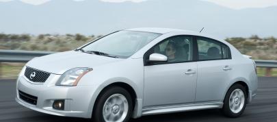 Nissan Sentra SR (2009) - picture 4 of 23