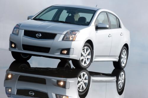 Nissan Sentra SR (2009) - picture 17 of 23