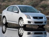 Nissan Sentra SR (2009) - picture 1 of 23