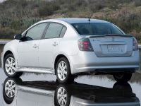 Nissan Sentra SR (2009) - picture 2 of 23