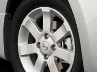Nissan Sentra SR (2009) - picture 21 of 23