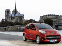 Peugeot 107 (2009) - picture 1 of 4