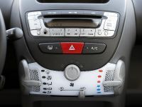 Peugeot 107 (2009) - picture 4 of 4