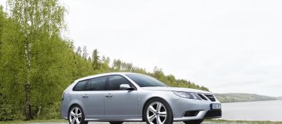 Saab 9-3 Aero SportCombi (2009) - picture 4 of 7