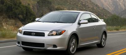 Scion TC (2009) - picture 4 of 10