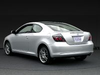 Scion tC (2009) - picture 2 of 10