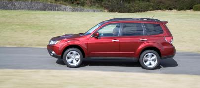 Subaru Forester 2.5 XT (2009) - picture 4 of 5