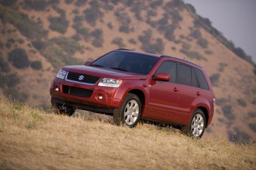 Suzuki Grand Vitara (2009) - picture 1 of 12