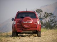 Suzuki Grand Vitara (2009) - picture 3 of 12