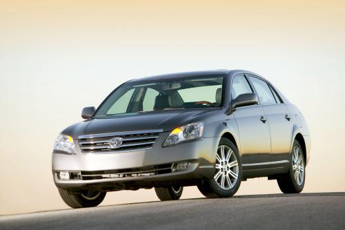 Toyota Avalon (2009) - picture 1 of 14